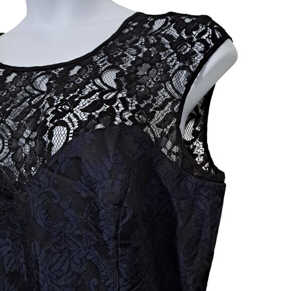 City Chic Ornate Dress - Black and Navy Size 18/M NWT - Picture 3 of 15